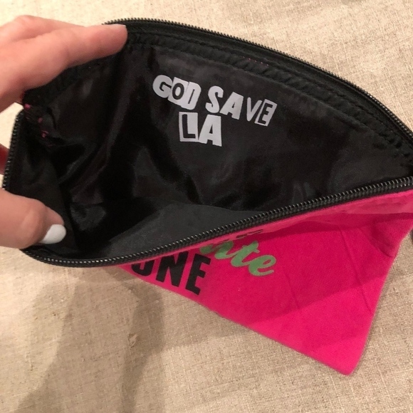 NWOT POUCH - Picture 2 of 2